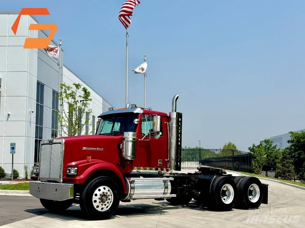 Western Star 4900 SF Naudoti vilkikai