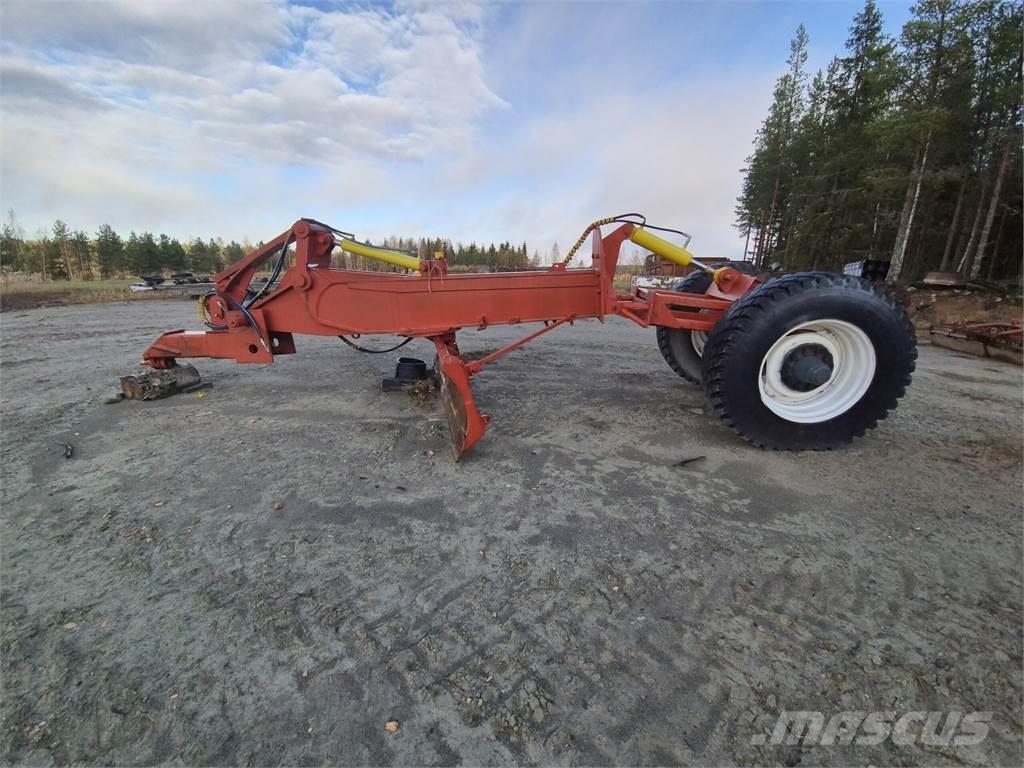  Peltolana omateko Kelių valytuvai