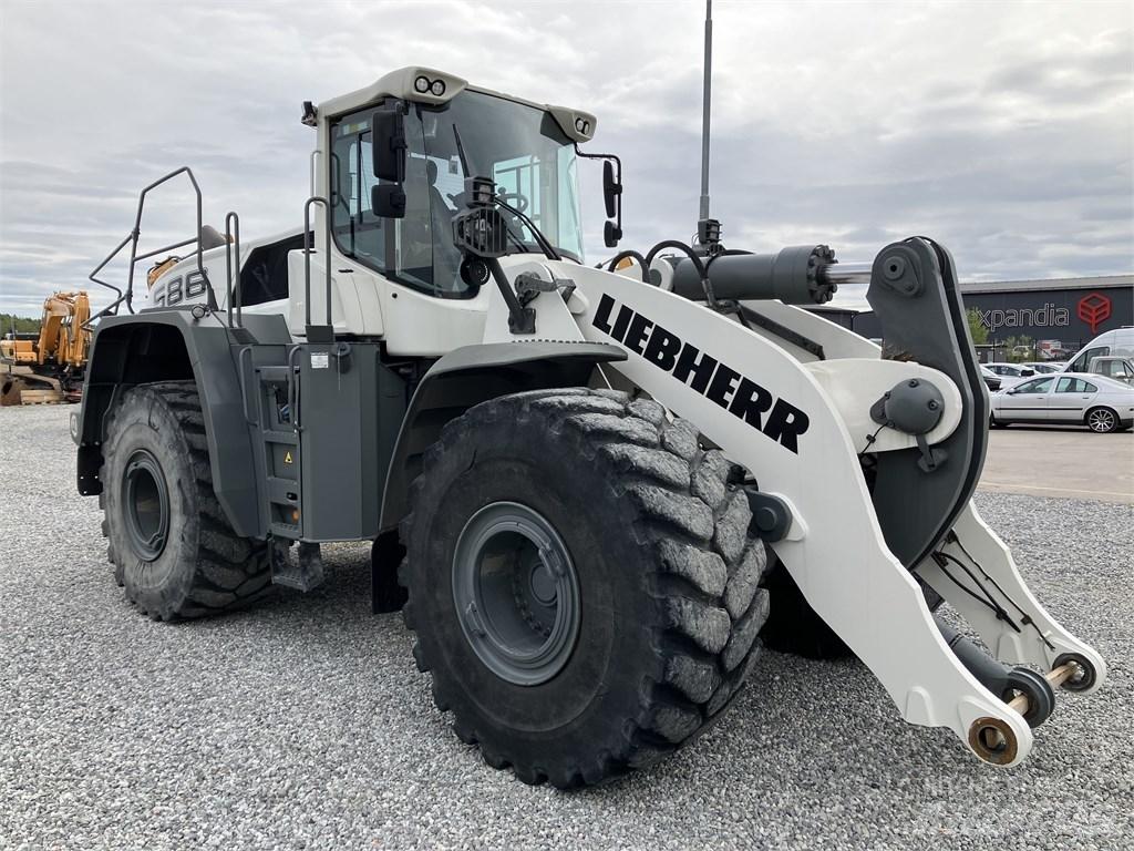Liebherr L586 Xpower Naudoti ratiniai krautuvai