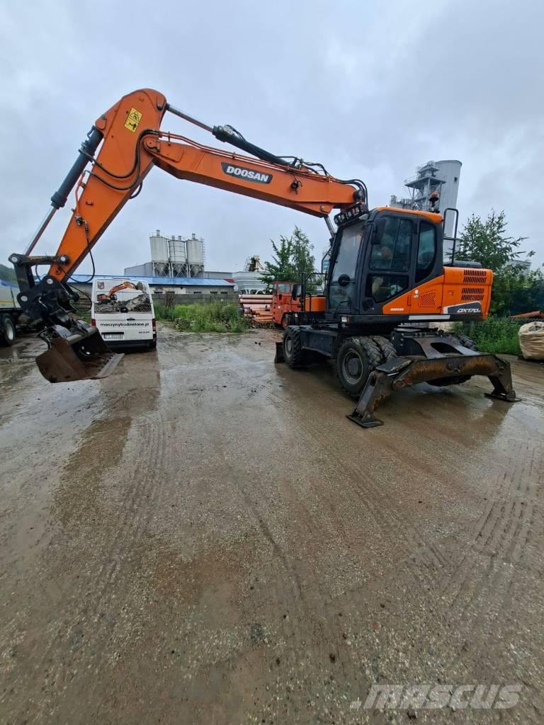 Doosan DX 170 W Ratiniai ekskavatoriai