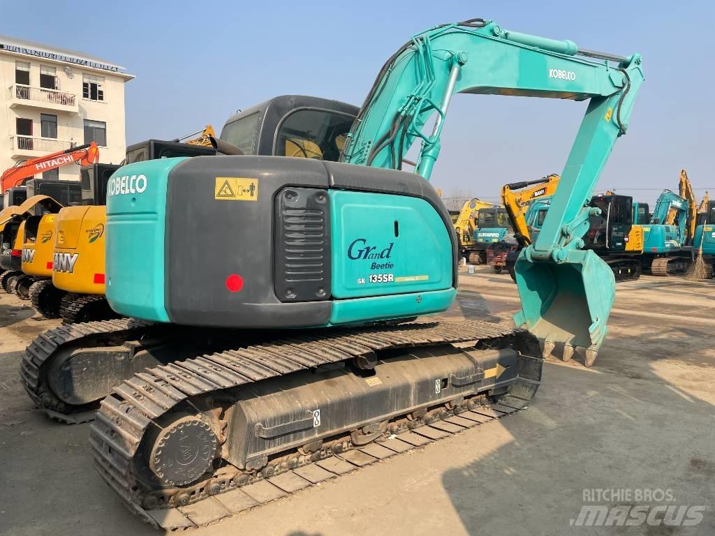 Kobelco 135 SRLC Vikšriniai ekskavatoriai