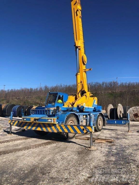Kobelco RK 450 Neapdoroto reljefo kranai