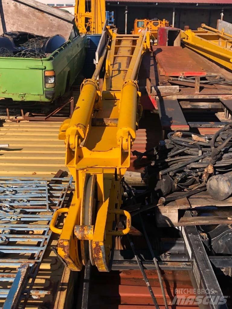 Kobelco RK 450 Neapdoroto reljefo kranai