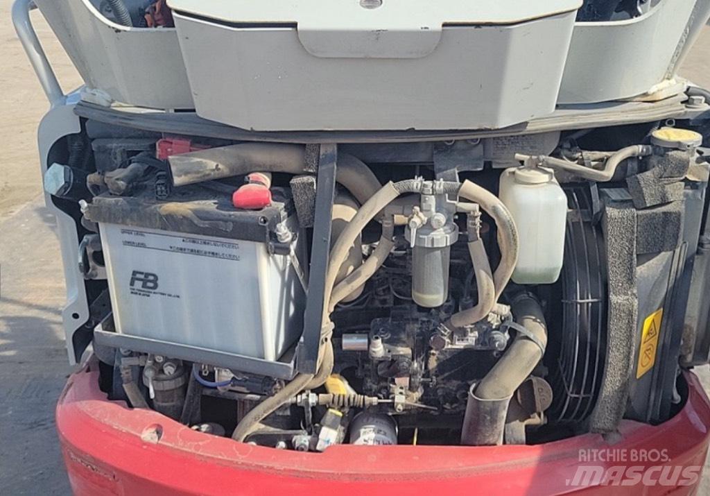 Takeuchi TB 217 R Mini ekskavatoriai < 7 t