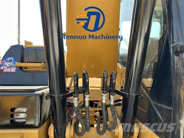 CAT 323D/323/323DL Vikšriniai ekskavatoriai
