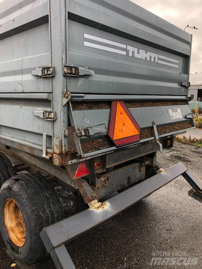 Tuhti Täyttövaunu Kitos priekabos