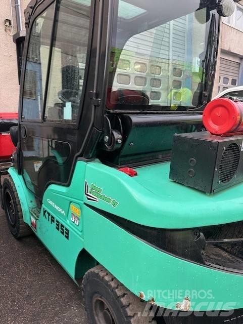 Mitsubishi FD 35 N Dyzeliniai krautuvai