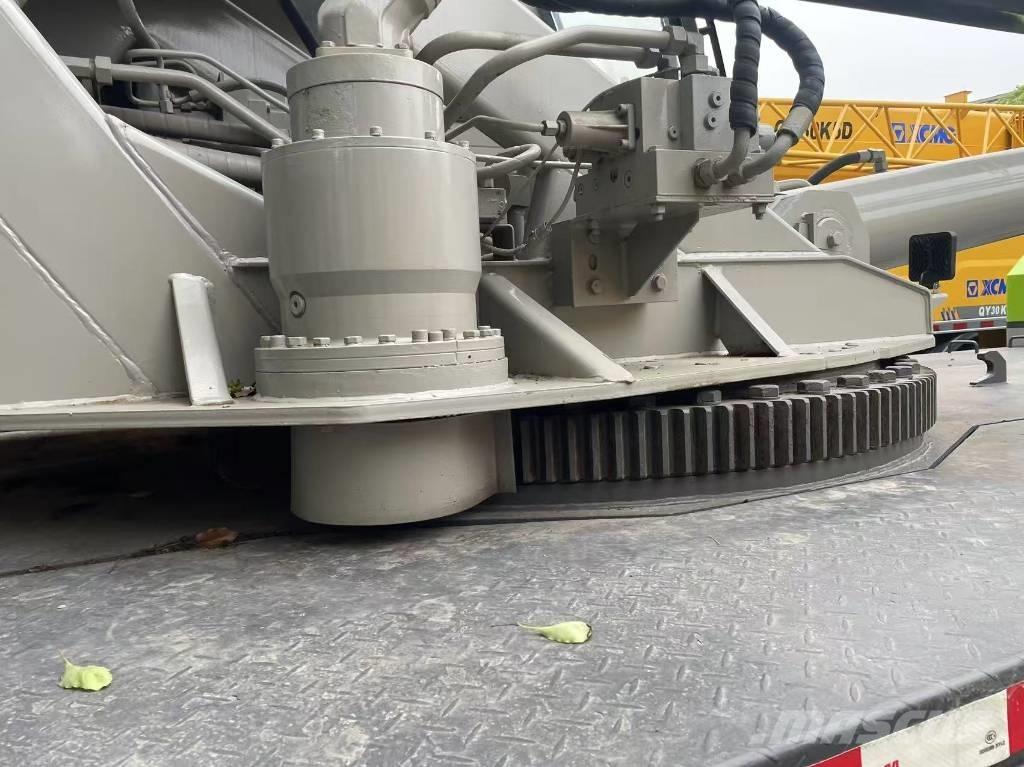 Zoomlion 25 Ton Visureigiai kranai