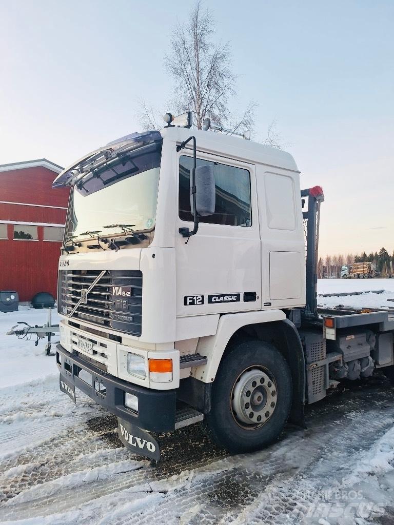 Volvo F 12 Platformos/ Pakrovimas iš šono