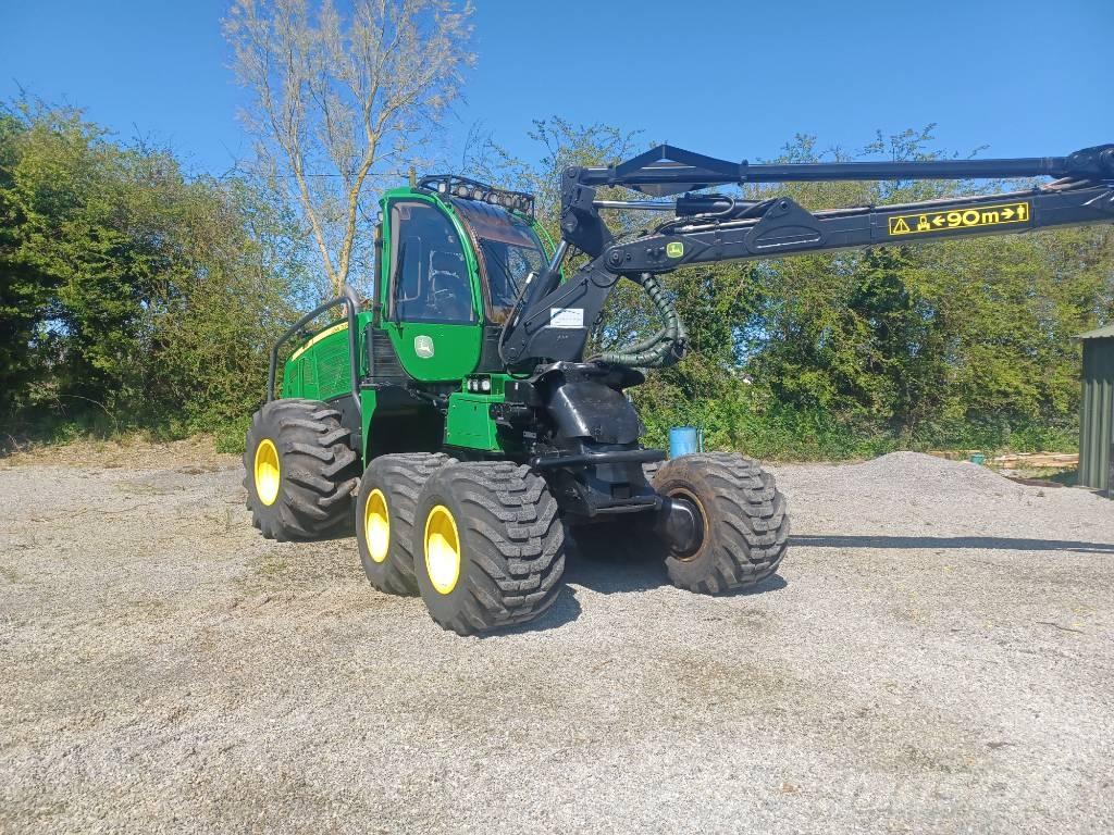 John Deere 1070e Miško technika (Harvesteriai)
