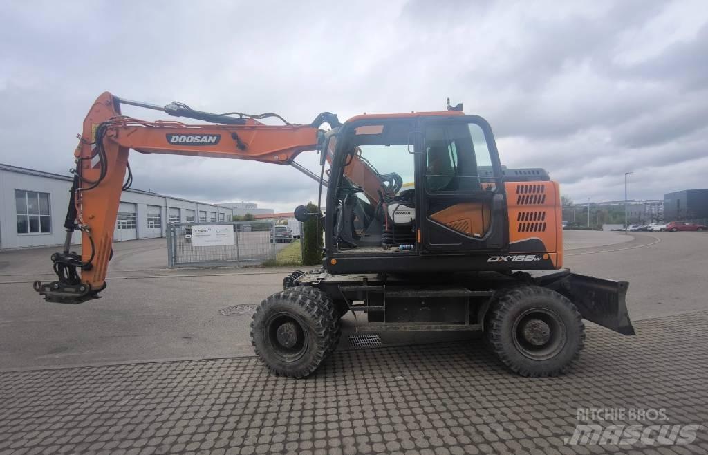 Doosan DX 165 W Ratiniai ekskavatoriai