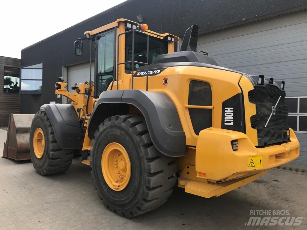 Volvo L110H Naudoti ratiniai krautuvai
