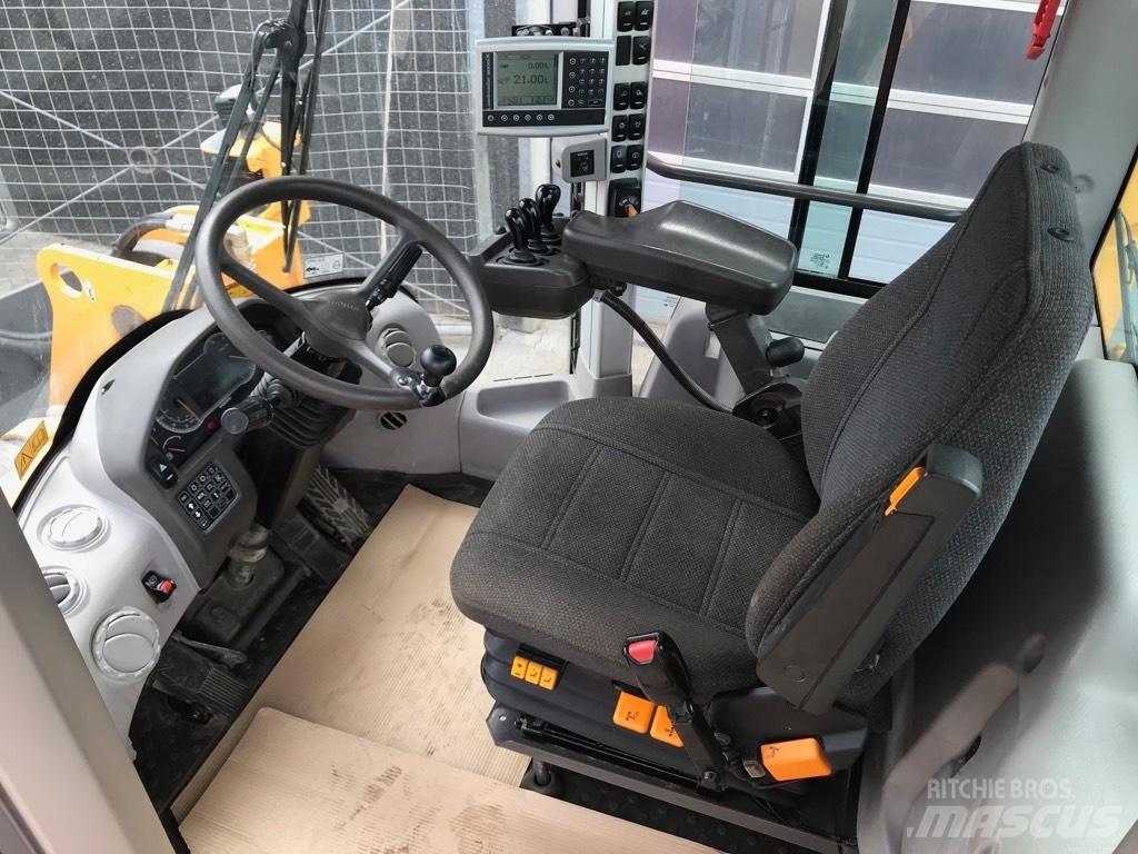 Volvo L110H Naudoti ratiniai krautuvai