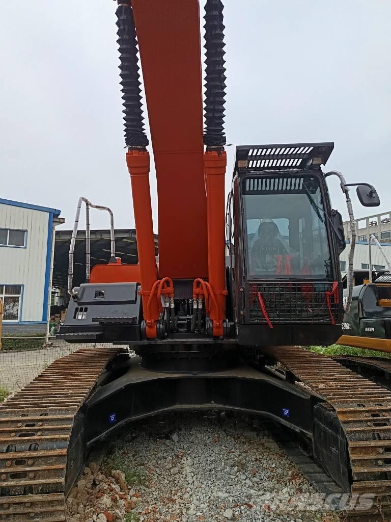 Hitachi ZX 350 H Vikšriniai ekskavatoriai