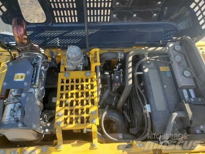 Komatsu PC 200 Vikšriniai ekskavatoriai