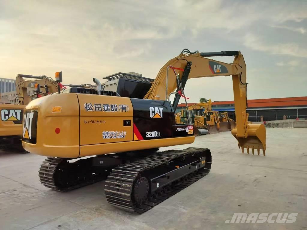 CAT 320 D2 Vikšriniai ekskavatoriai