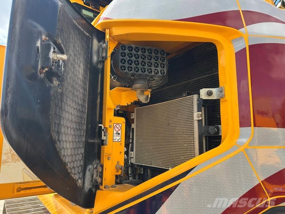 JCB 245XR Vikšriniai ekskavatoriai