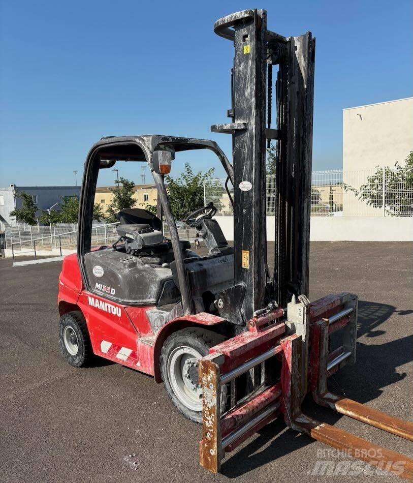 Manitou MI 35 D Dyzeliniai krautuvai
