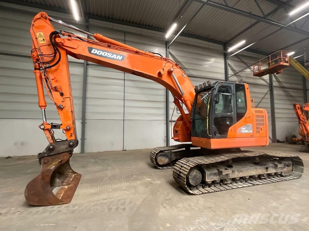 Doosan DX 235 LCR Vikšriniai ekskavatoriai