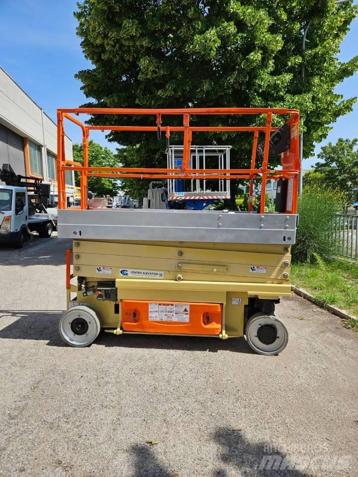 JLG 2630 ES Žirkliniai keltuvai