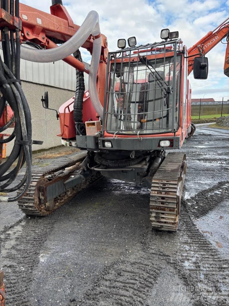 Sandvik DQ 500 Žemės paviršiaus gręžimo technika