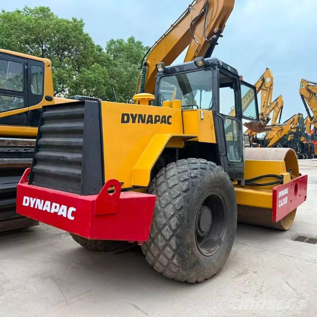 Dynapac CA 30 D Vieno būgno volai