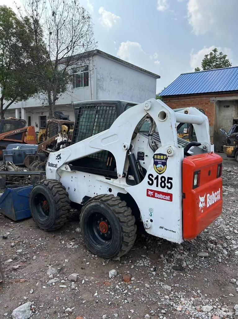 Bobcat S 185 Krautuvai su šoniniu pasukimu