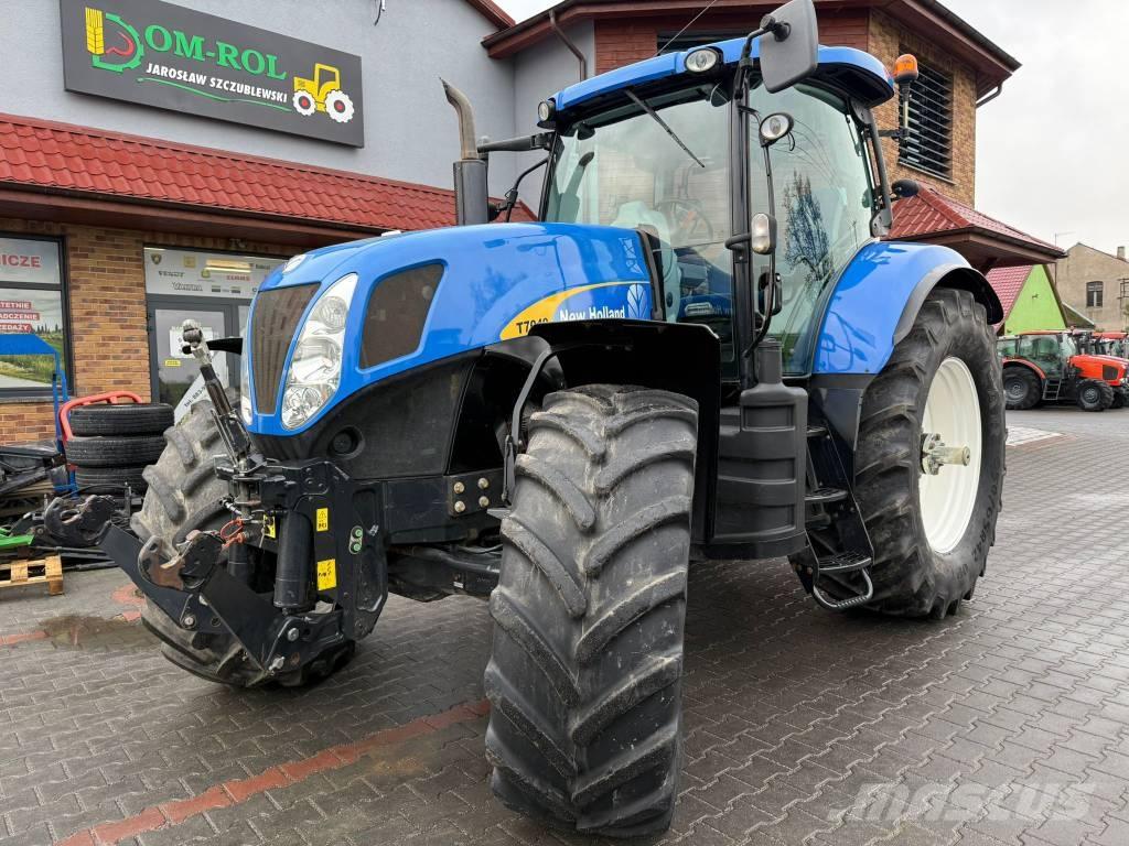 New Holland T 7040 Traktoriai