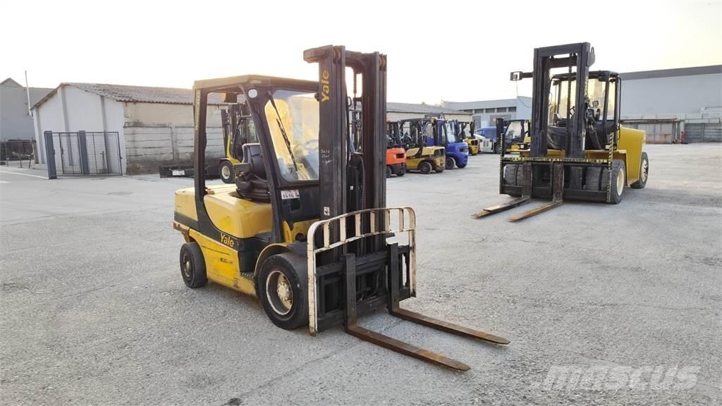 Yale GDP35VX Dyzeliniai krautuvai