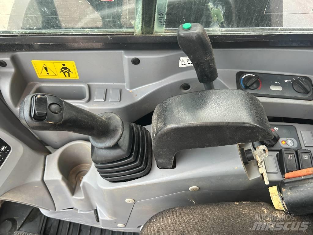 Kubota KX 080-4 Vidutinės galios ekskavatoriai 7-12 t