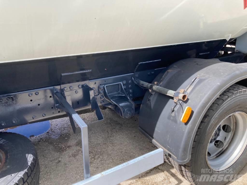 Iveco 135E25 Automobilinės cisternos
