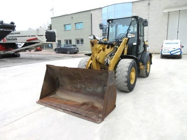 CAT 906 H Naudoti ratiniai krautuvai