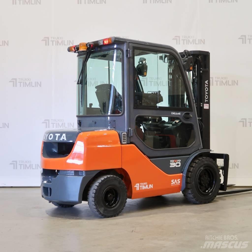 Toyota 02-8FDF30 Dyzeliniai krautuvai
