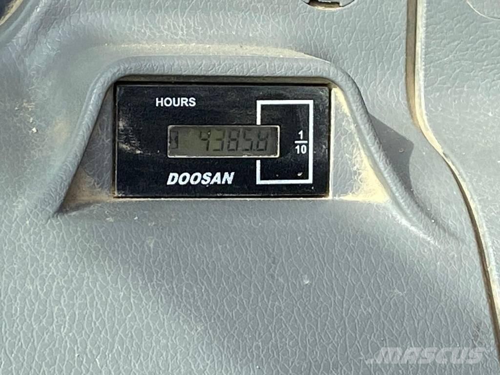 Doosan DX 160 LC Vikšriniai ekskavatoriai