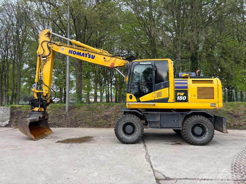 Komatsu PW180-11 Ratiniai ekskavatoriai