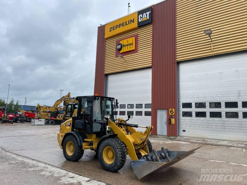 CAT 908 M Naudoti ratiniai krautuvai