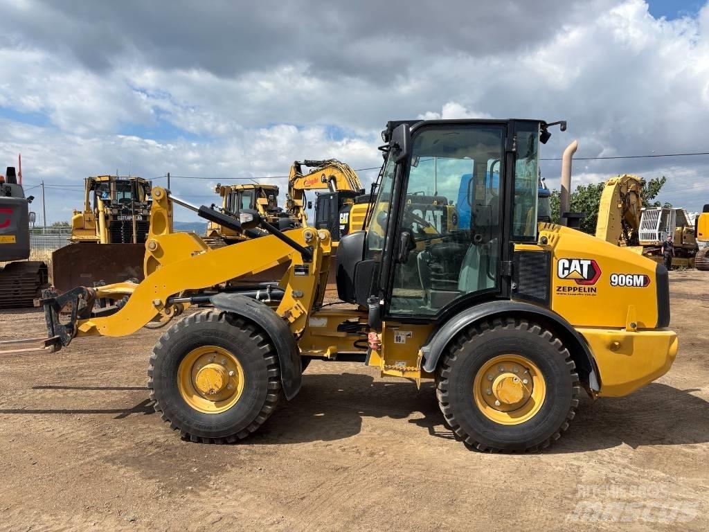 CAT 906 M Naudoti ratiniai krautuvai