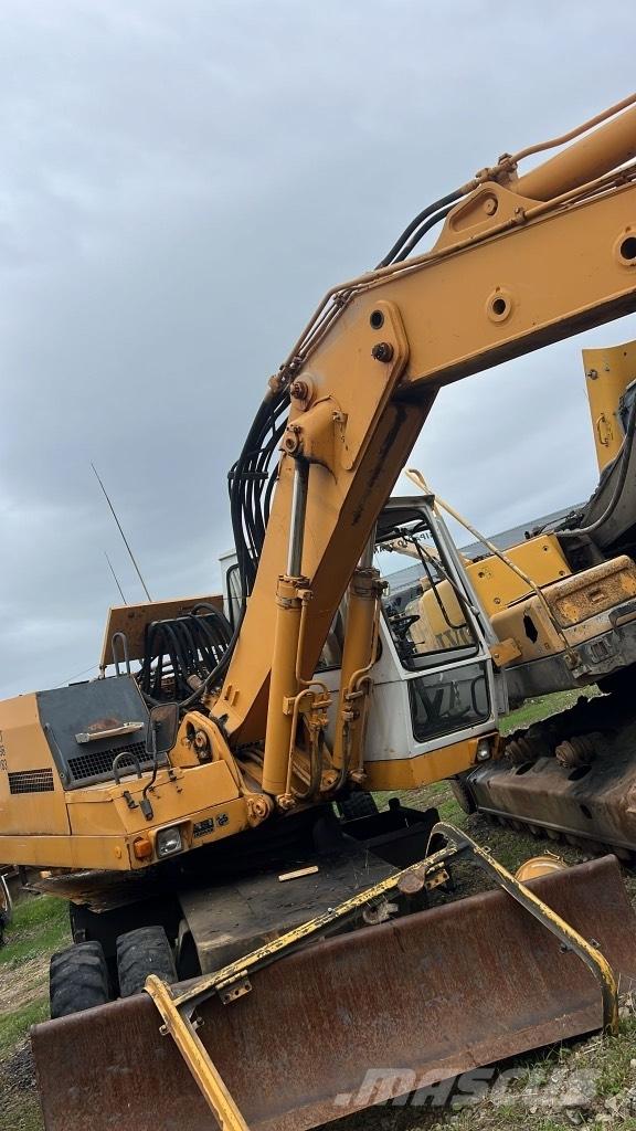 Liebherr A 922 Transmisijos