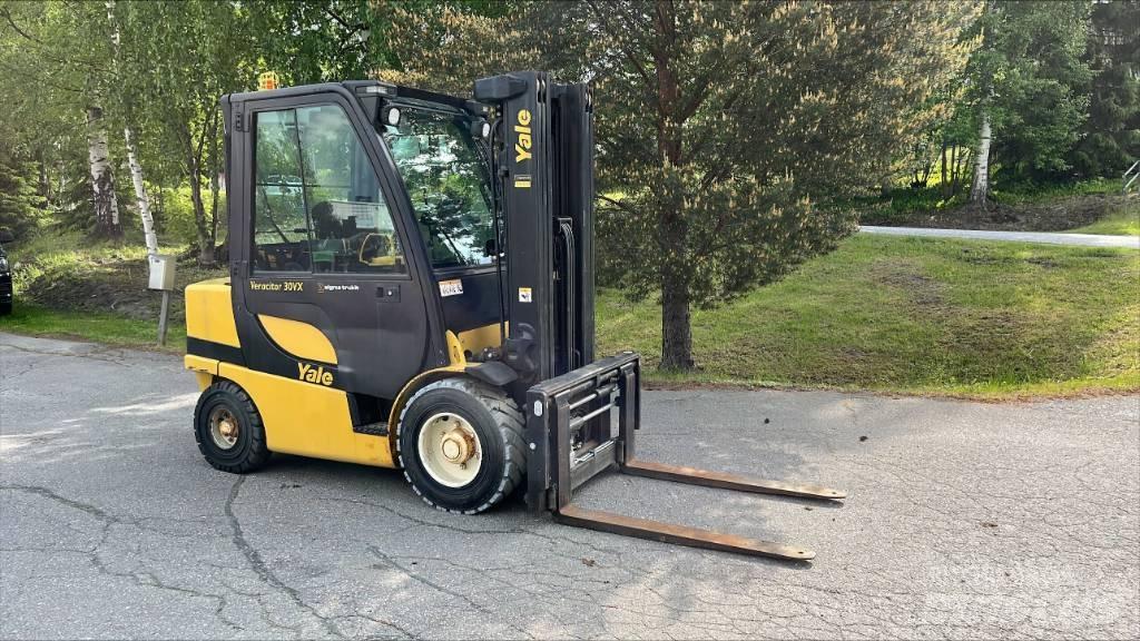 Yale GDP30VX Dyzeliniai krautuvai