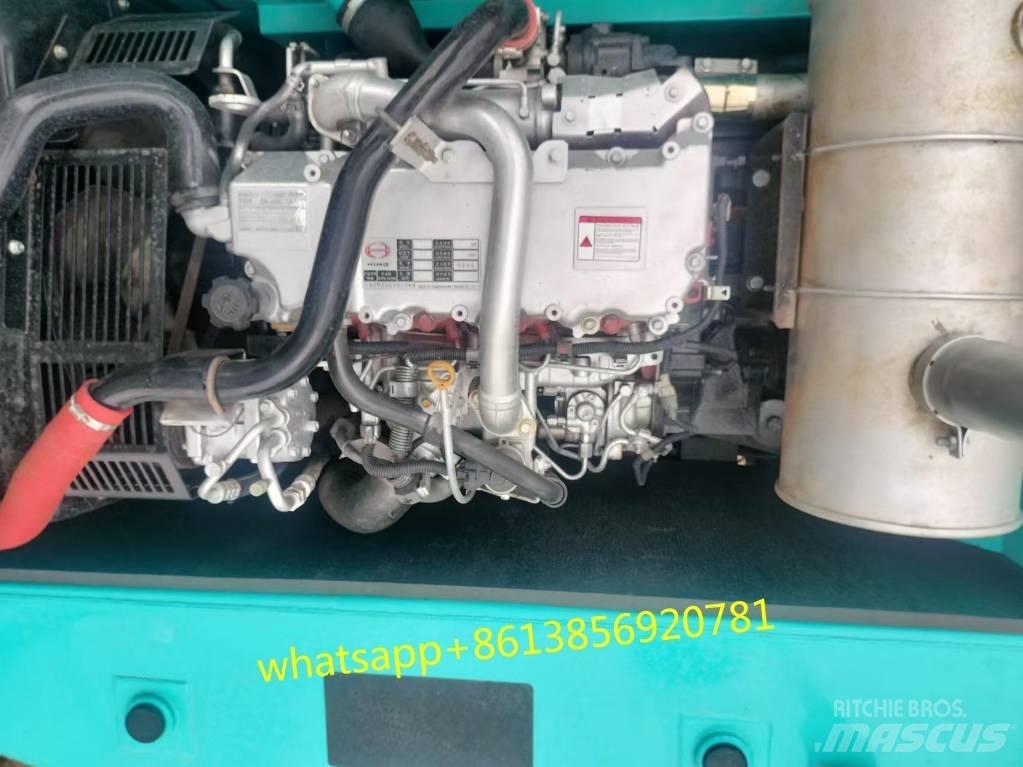 Kobelco SK 200 Vikšriniai ekskavatoriai