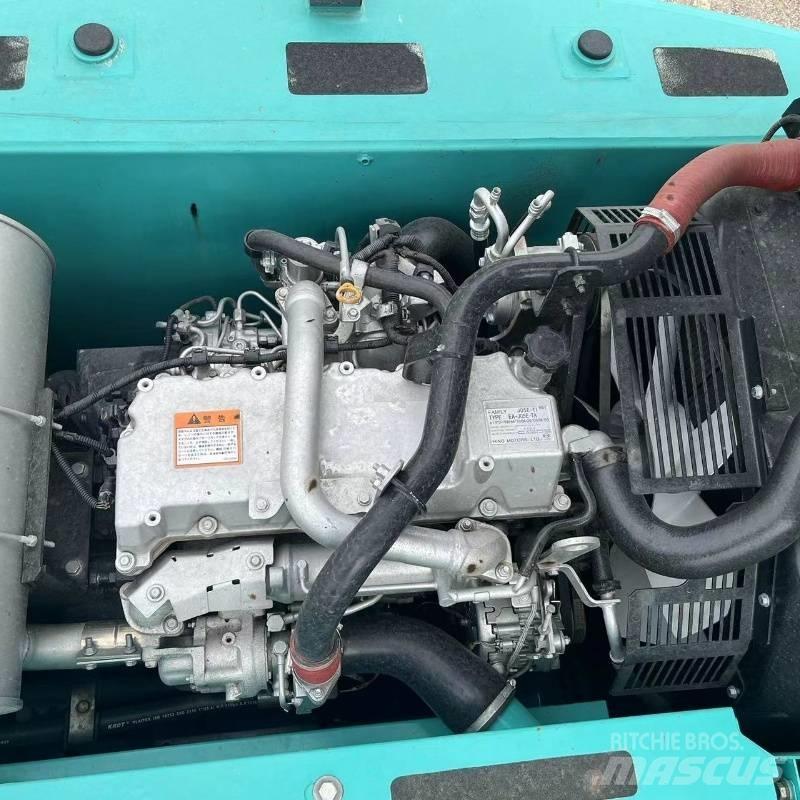 Kobelco SK 200 Vikšriniai ekskavatoriai