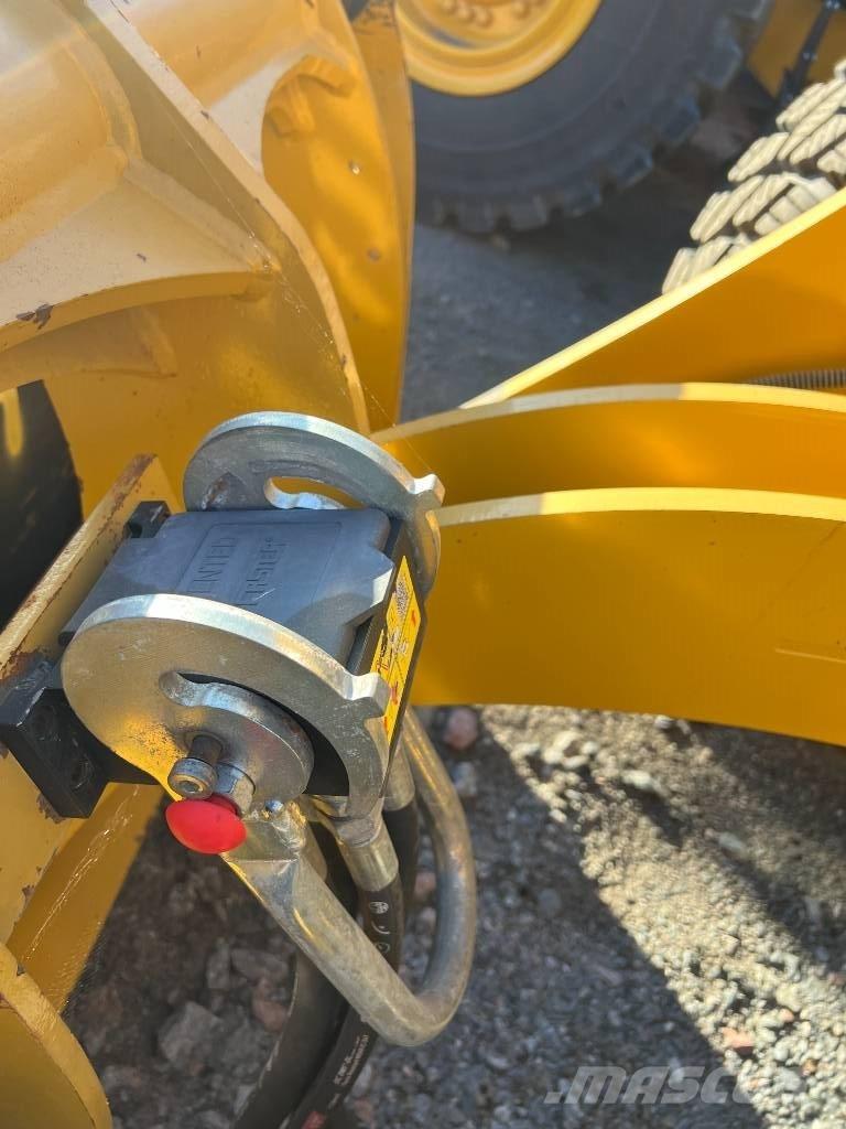 CAT 914 Naudoti ratiniai krautuvai