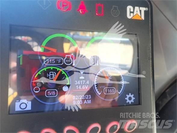 CAT 259D3 Krautuvai su šoniniu pasukimu