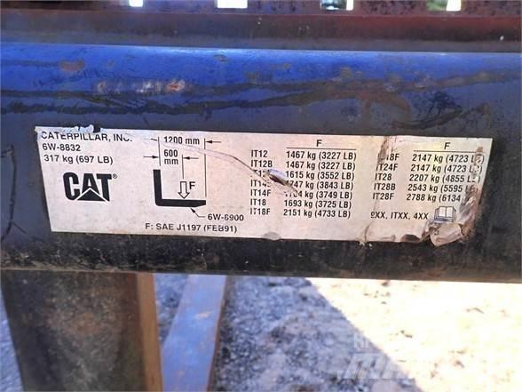 CAT 6W8832 Šakės