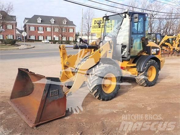 CAT 908H2 Naudoti ratiniai krautuvai