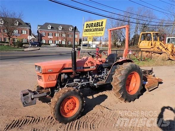 Kubota L355SS Traktoriai