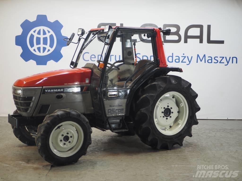 Yanmar AF33 Naudoti kompaktiški traktoriai