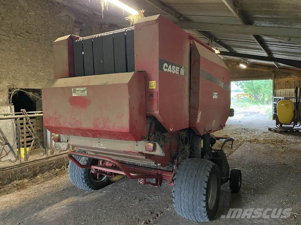 Case IH RBX 452 Ritinių presai