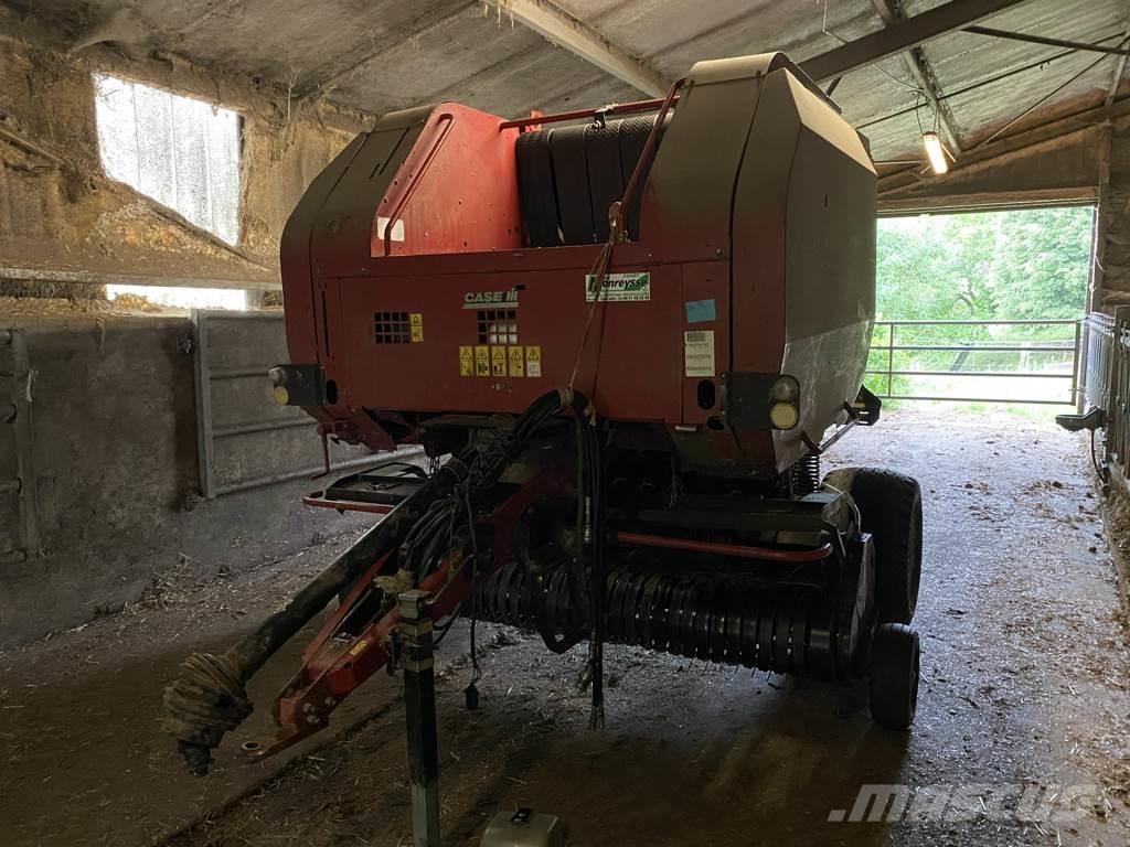 Case IH RBX 452 Ritinių presai