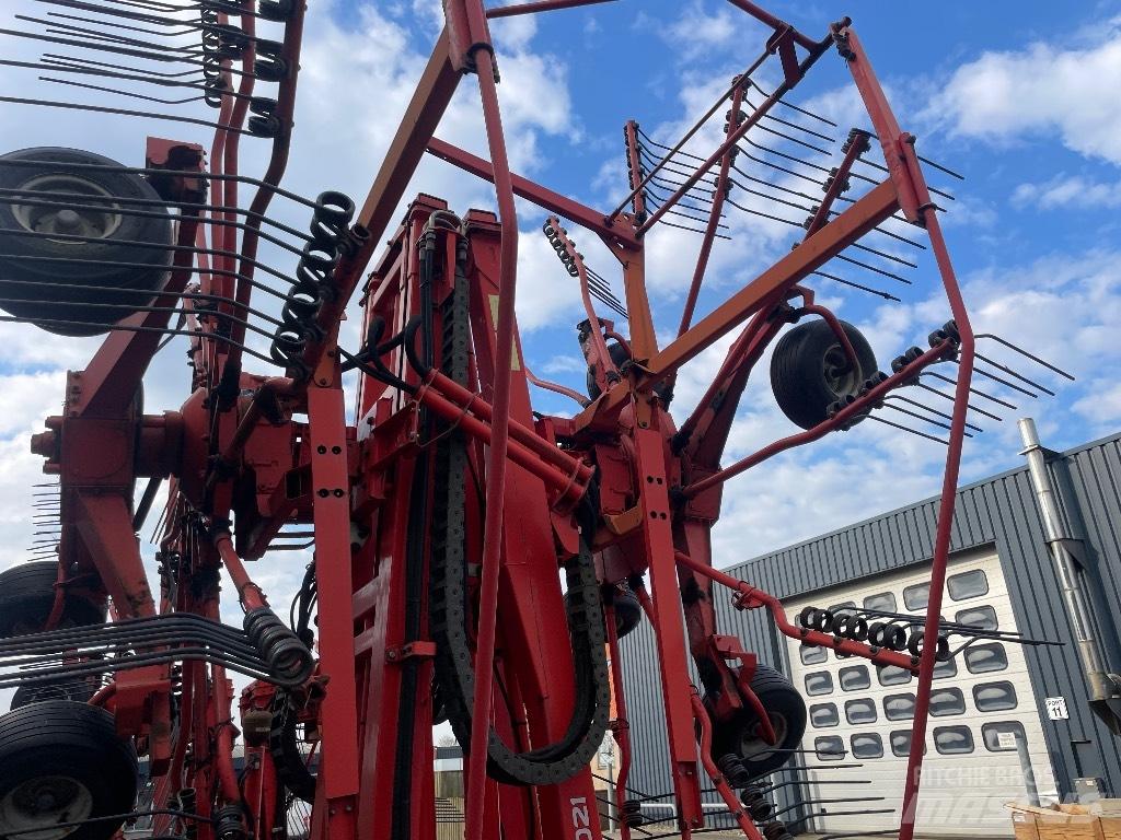Kuhn GA 15021 Šieno grėbliai ir vartytuvai